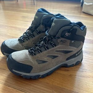 Hi-Tec Hiking Boots - Brand New